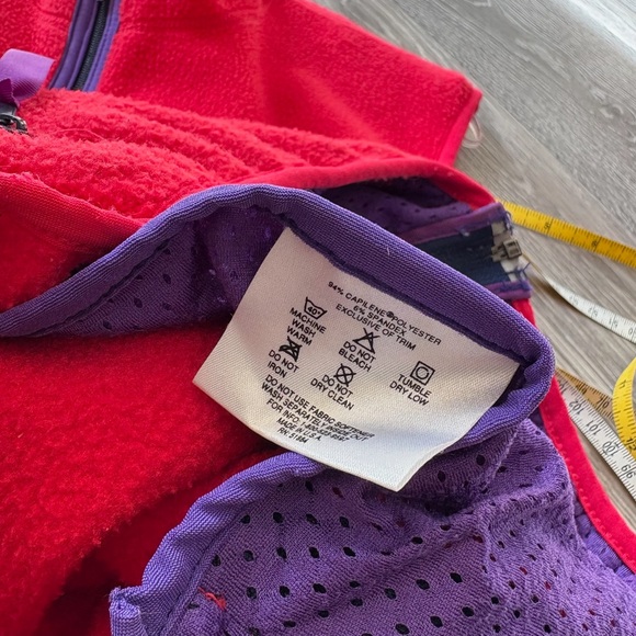 Patagonia Synchilla Red and Purple Fleece Vest - Picture 4 of 6